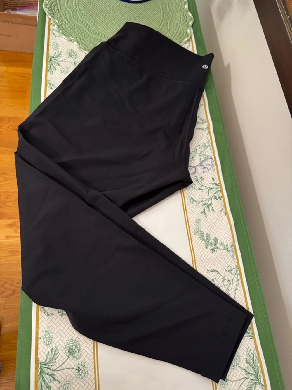 Lululemon Wunder Under Black High-Rise Leggings with Signature Logo sz 18